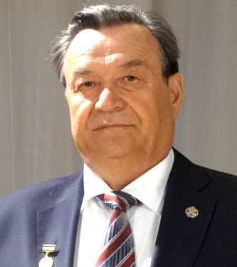 Ахмет Искандаров